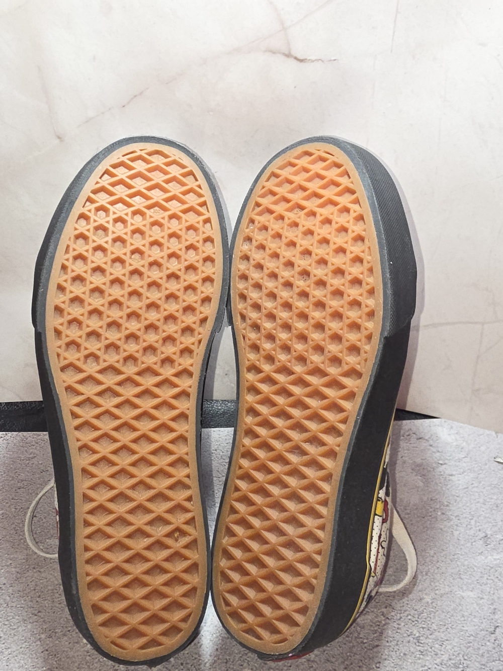 Custom Vans X Disney Womens Sz.8 - Picture 5 of 15